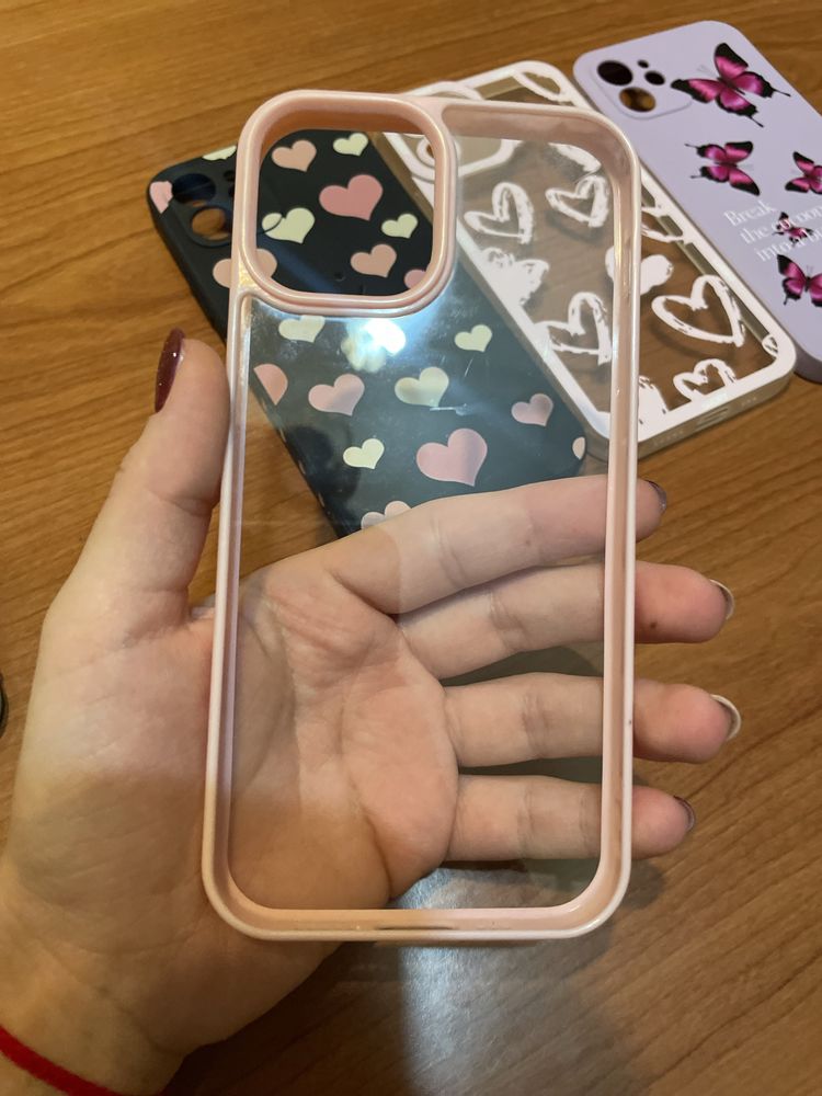 Калъфи за iphone 12