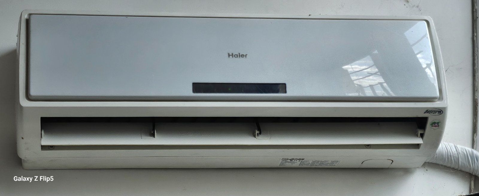 Климатик Haier 9-ка. Киматика е монтиран,ще трябва демонтаж.