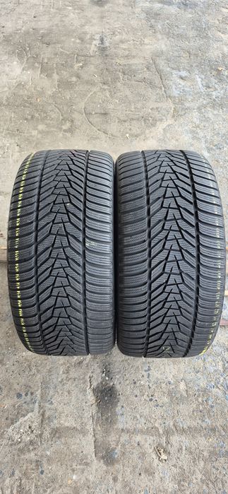 2 anvelope iarna ca si noi Hankook 285/35/20.Pret/bucata