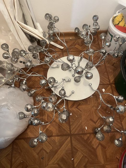 Продам люстру очень красивая хрусталь