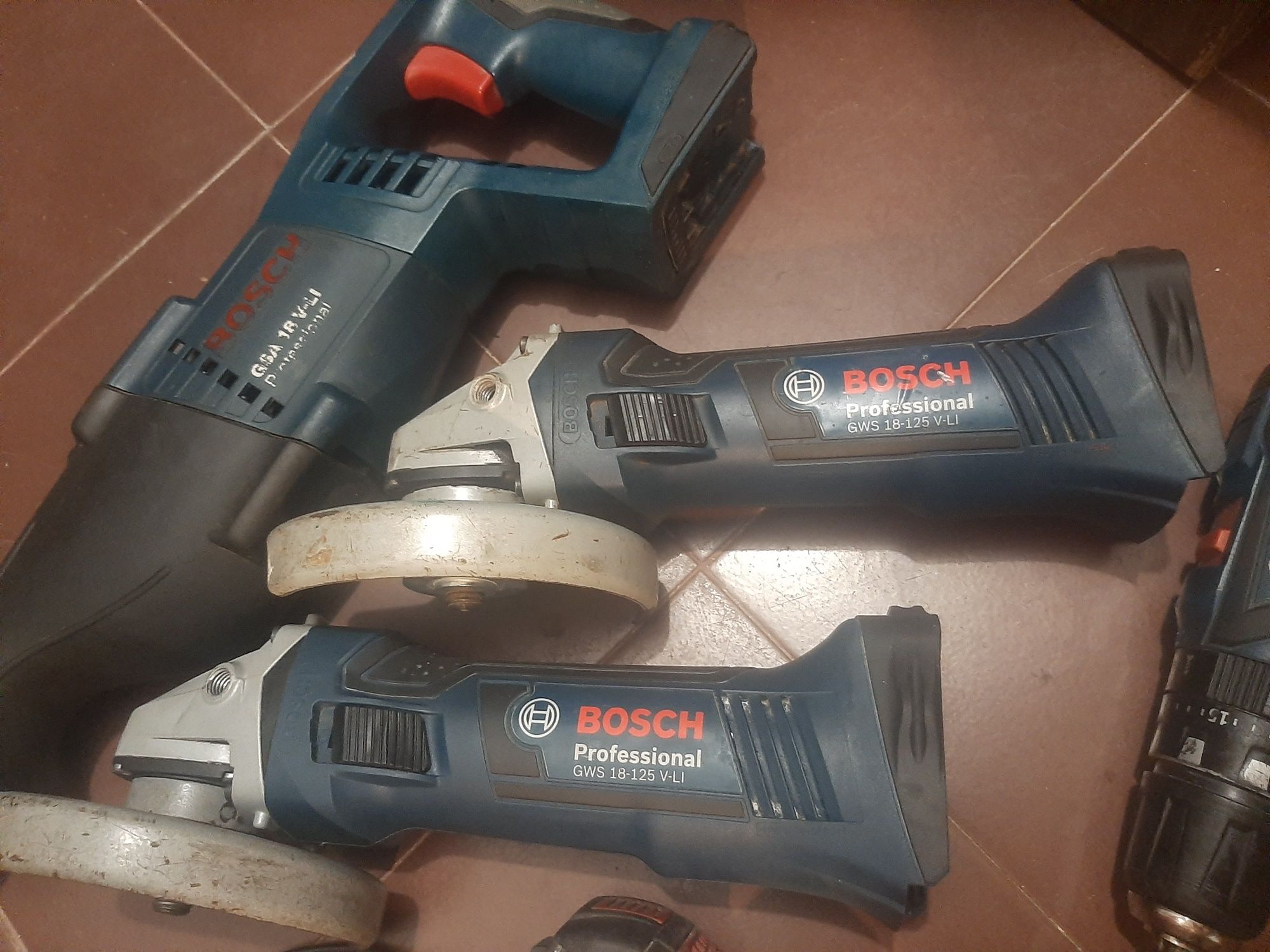 Акумулаторни машини Бош 18v