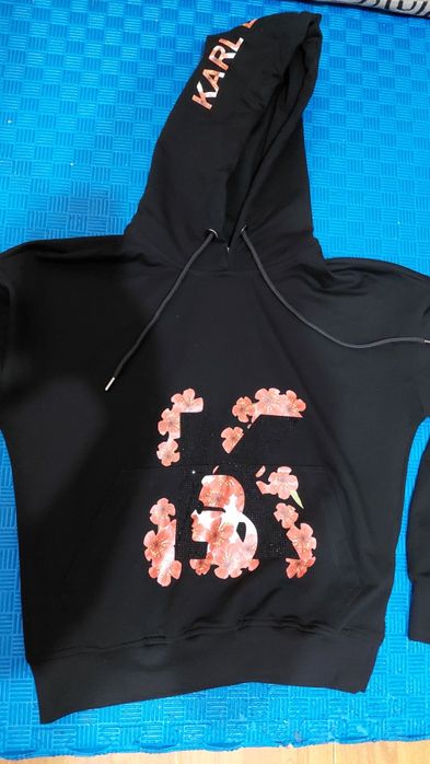 Худи с капюшоном