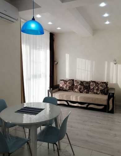 Дава се под наем Двустаен апартамент в Пловдив, Младежки Хълм - 65 кв.м за 295.8 € - Снимка #1