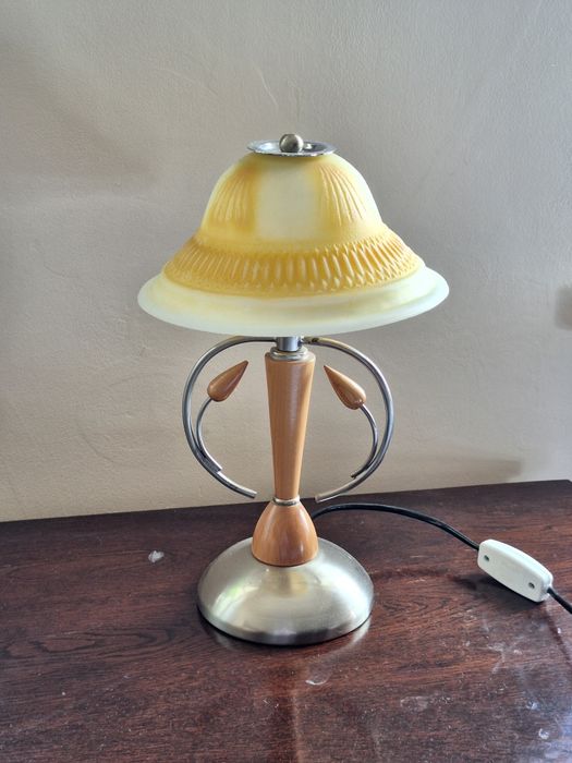 Vând veioza vintage