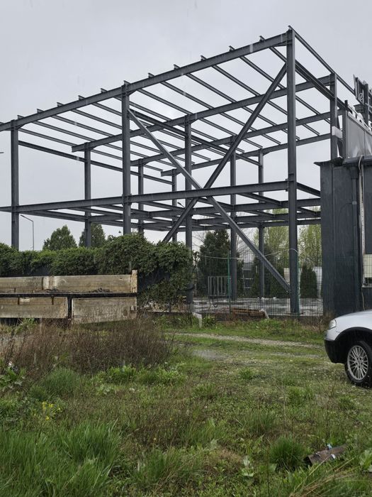 Vindem o gama de structuri metalice din profile metalice