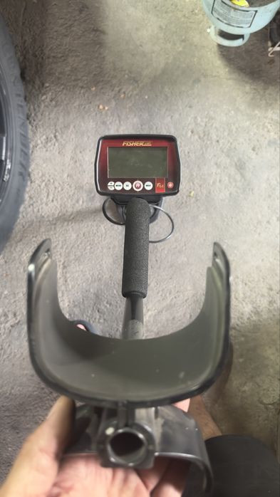 Металло искатель FISHER F44 пользовался 1 раз .