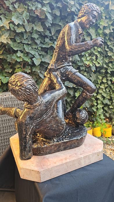 Vand sculptura "Il calcio"