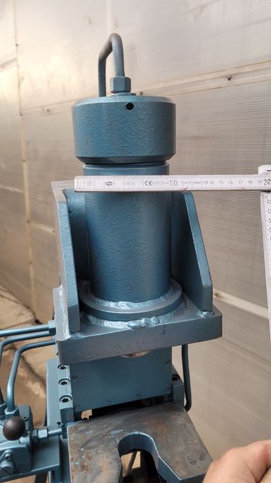 presa hidraulica rapida berbec cilindru stanta ciocan forja hidraulic