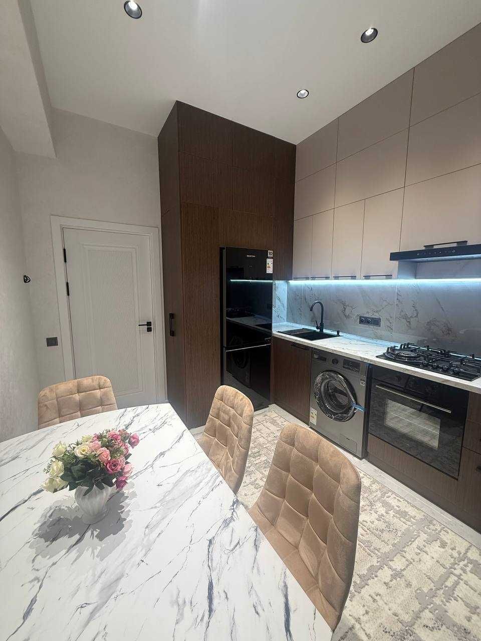 Продается 3 комнатная квартира Жарарик Новостройка ААА