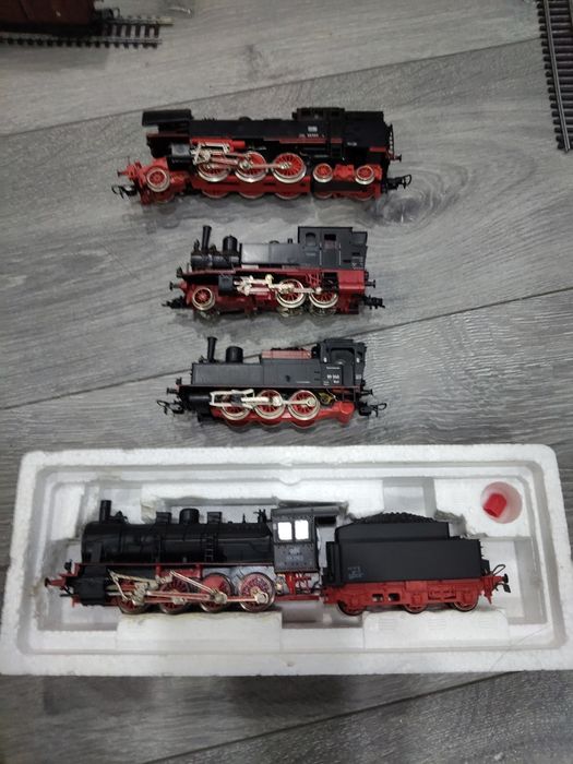 Vând material rulant Ho