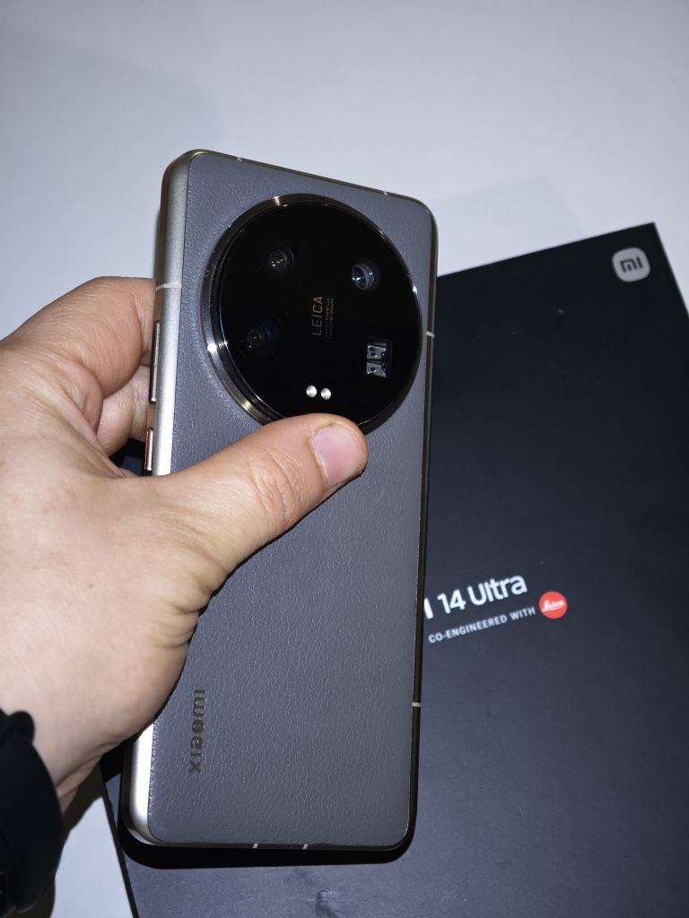 Xiaomi 14 ultra titanum edition