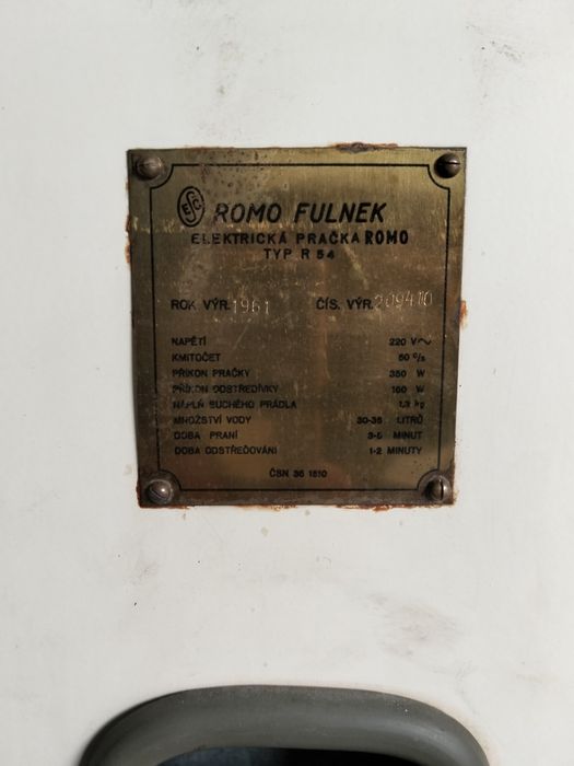 Mașina spalt ROMA FULNEC R54