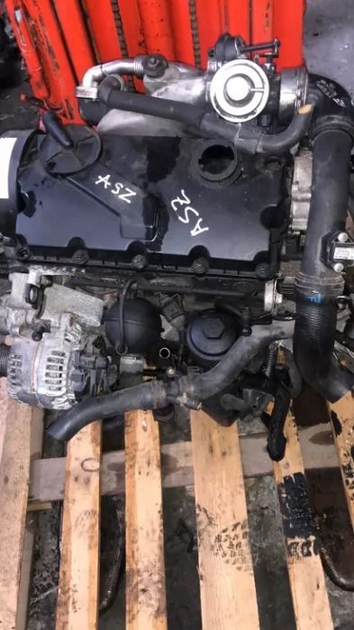 Vând motoare complete