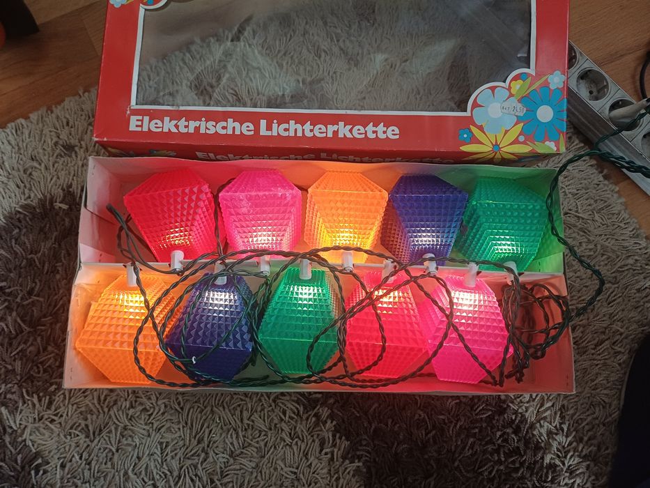 Instalatie pom de Craciun perfect functionala                 .