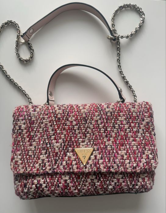 Geanta Guess model Cessily