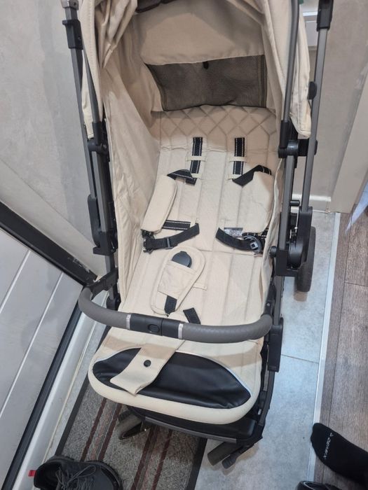 Коляска прогулочна Kidilo