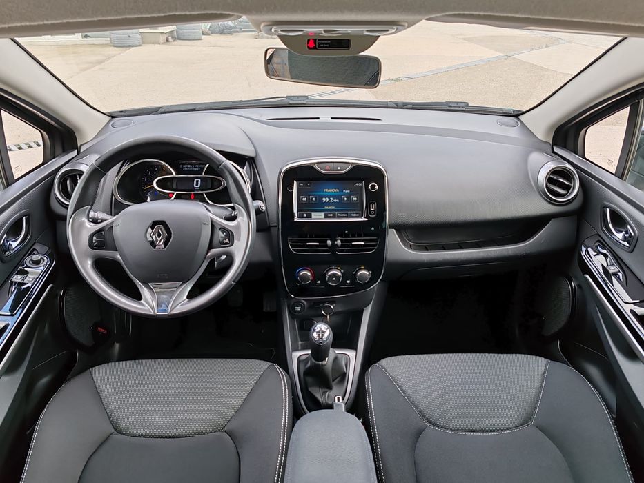 Renault Clio 4 / 1.5 dci / navigatie / pilot automat