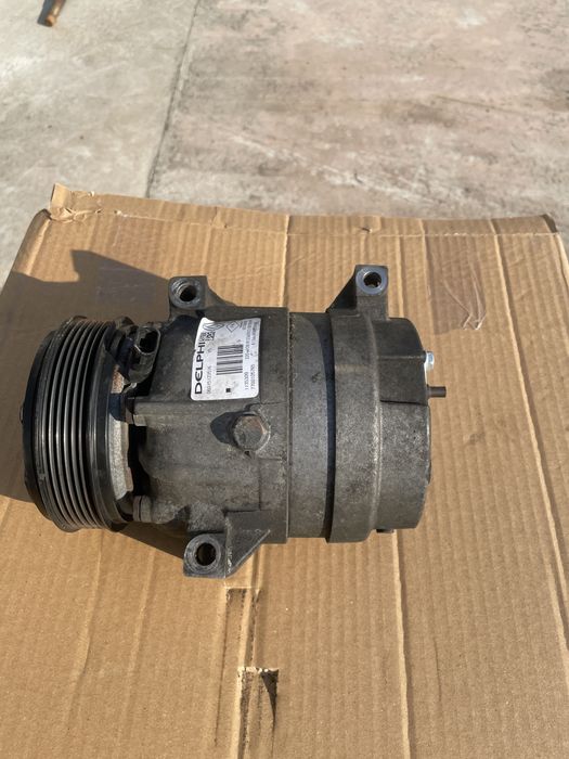Compresor clima Renault  Trafic Opel Vivaro 2.5DCI