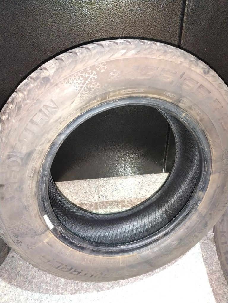 Холандски всесезонни гуми Vredestein Snowtracs 15 цола