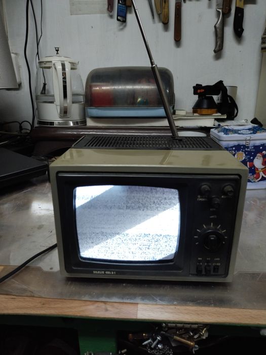 Продам ТВ Силелис 405-д 1