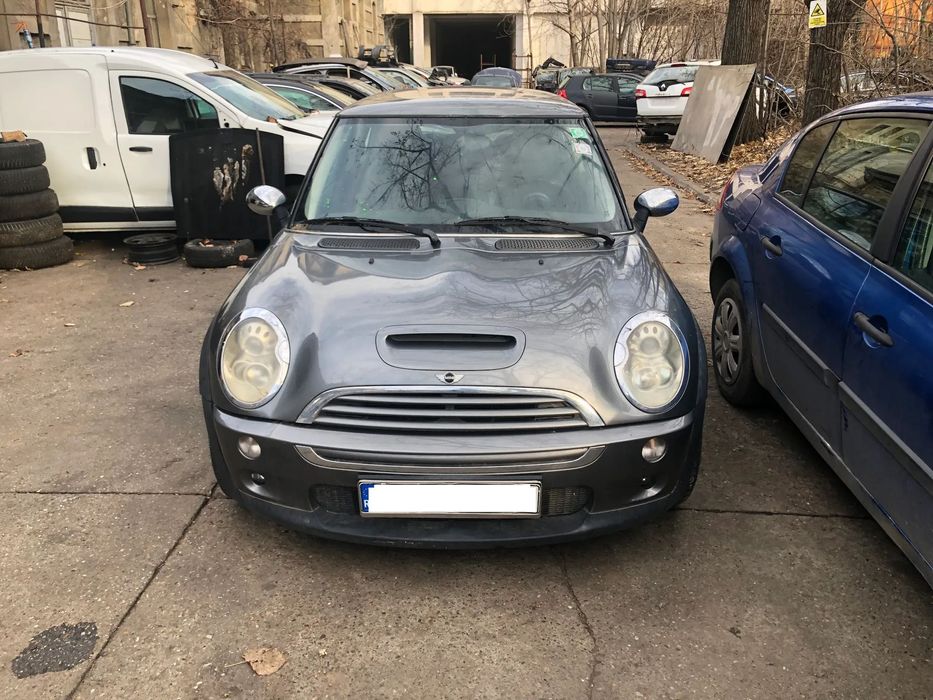 Dezmembrez Mini Cooper S 2005 gri argintiu