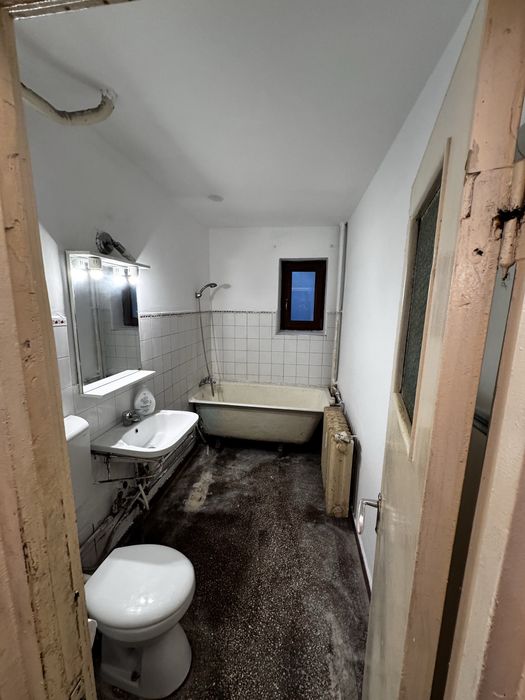 Vand apartament 3 camere Brazda lui Novac