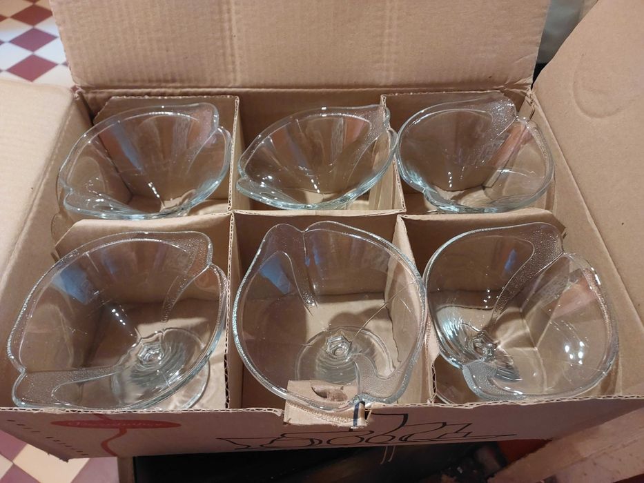 Set 6 cupe inghetata Pasabahce Manolya