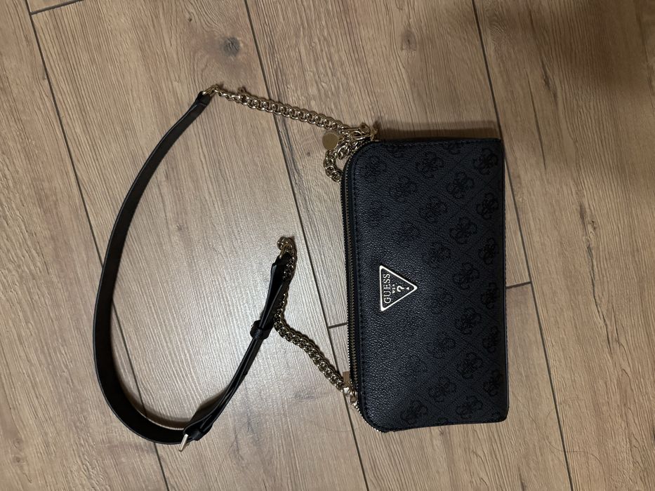 Оригинална дамска чанта Guess