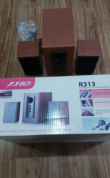 Sabufer kolonka sotiladi F&D r313 Сабвуфер fenda колонки