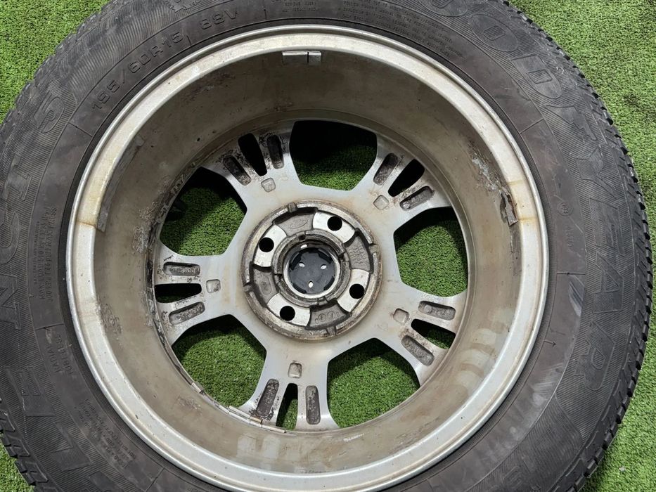 JANTE FORD R15 / 4x108 / B-MAX ZETE 2013 / 195/60 R15 88V / 6JX15 / 2238313 / + CAUCIUCURI (X3)