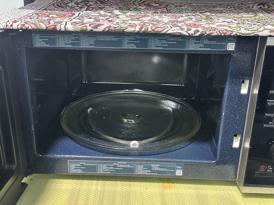 Микроволновка Samsung biokeramika почти новый