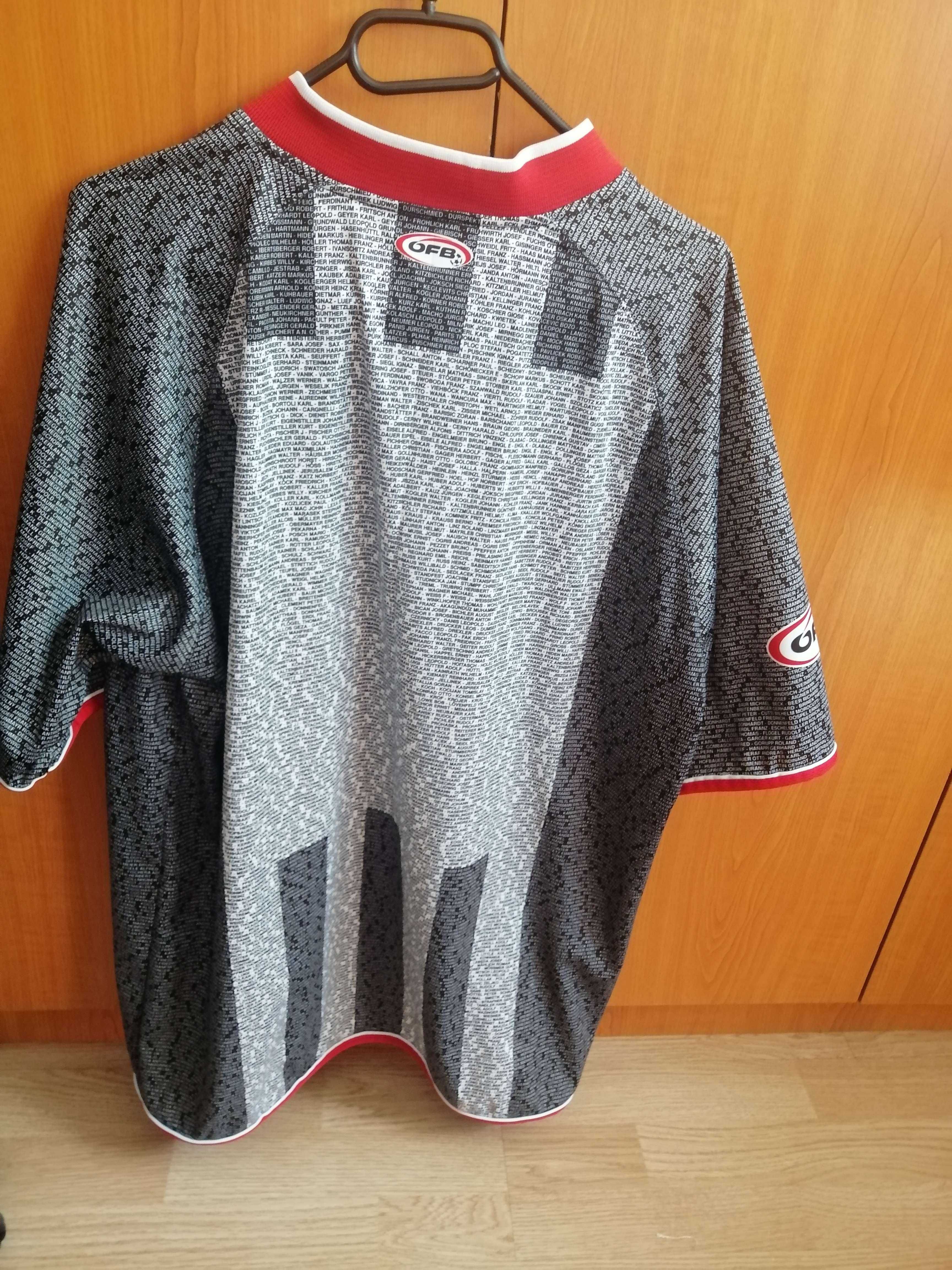 Vand tricou de fotbal cu nationala austriei din 2004 de colectie