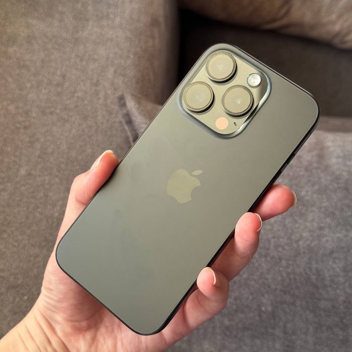 Iphone 15 pro 256gb 89% акб ESIM