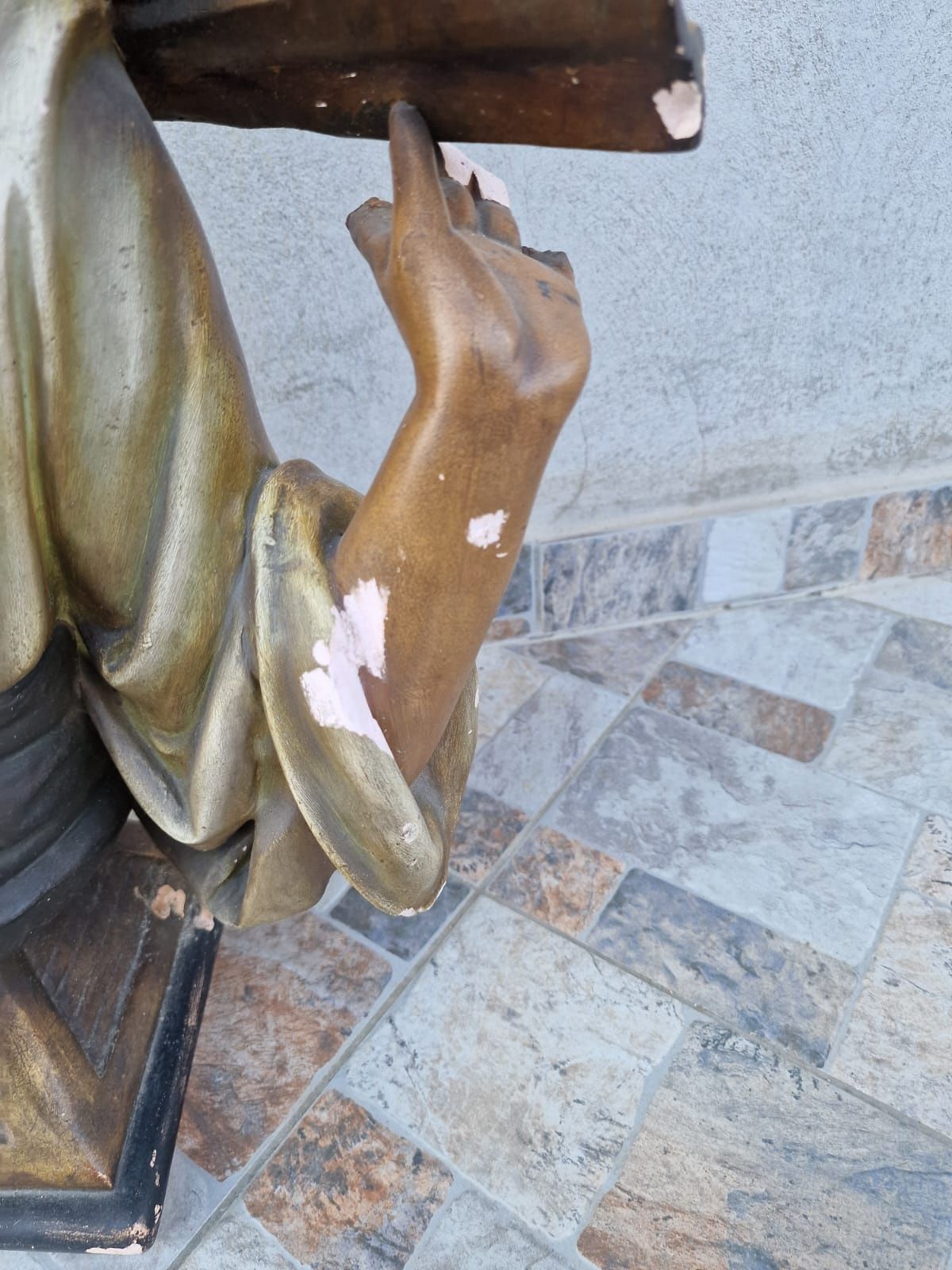 Vând statuie din ipsos(gheisa)