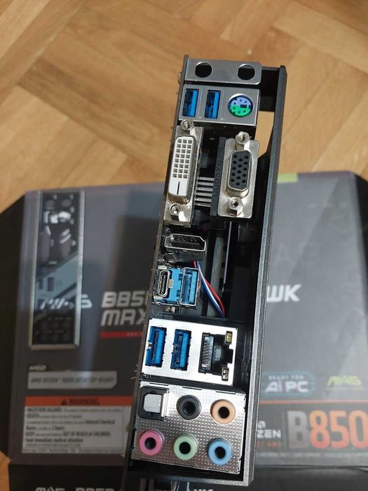 Intel Core i7 9700K + AsRock Z370 Extreme4