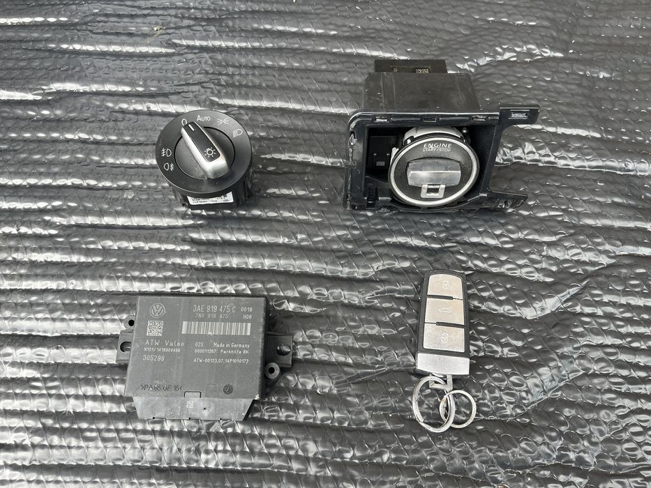 Contact / Modul PDC / Bloc lumini VW Passat B7