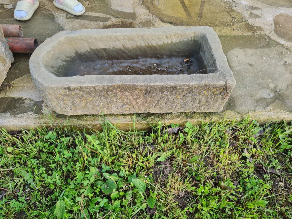 Каменни корита за декорация