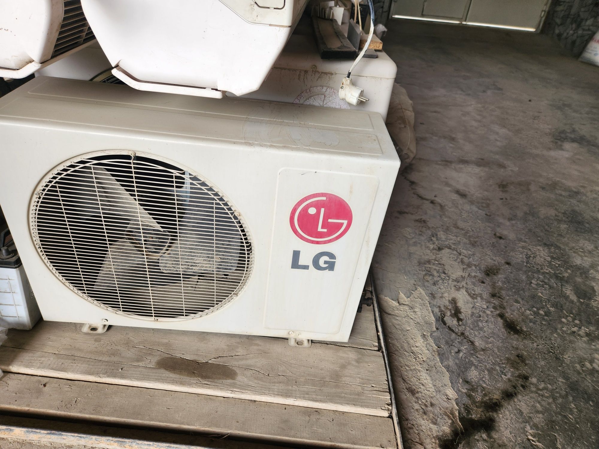 LG. Кондиционер лар  бор (агрегат учун)