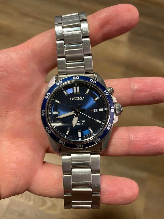 Продавам часовник Seiko Kinetic