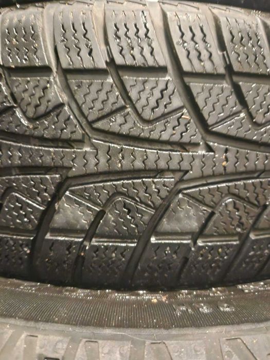 Anvelope iarna 185/65 R15