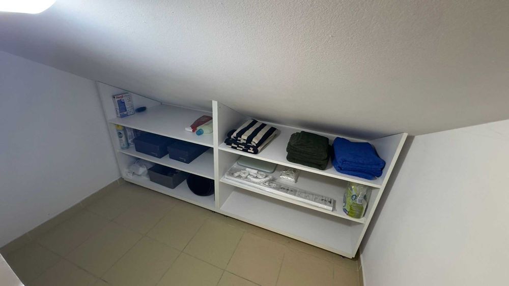 PRIVAT - Vand apt 2 cam, Complet mobilat, Mansarda 4/4, Loc parcare