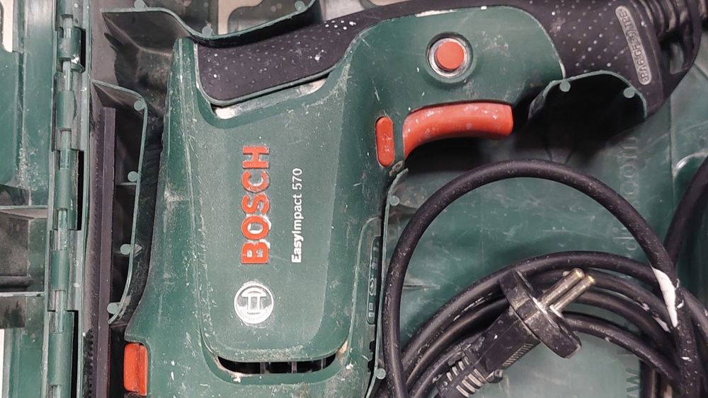 Бормашина  Bosch EasyImpact 570