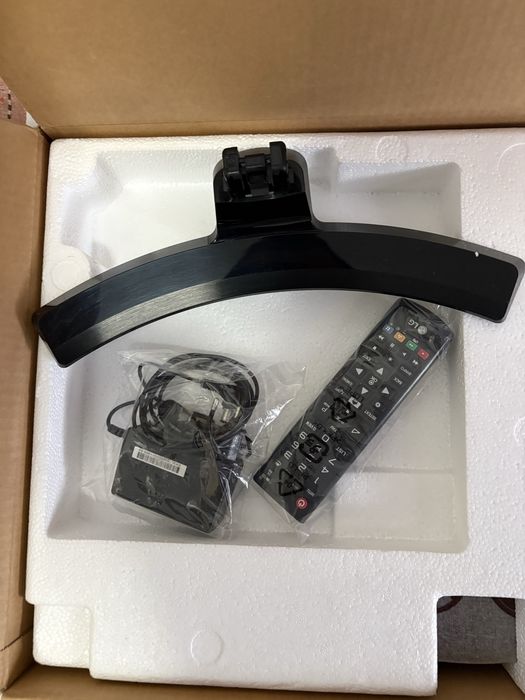 Televizor-monitor LG 60 cm