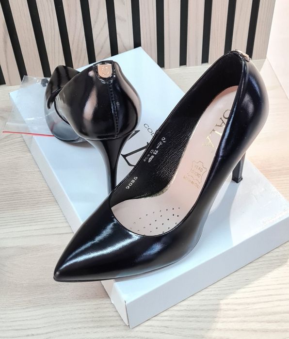 Pantofi stiletto negru