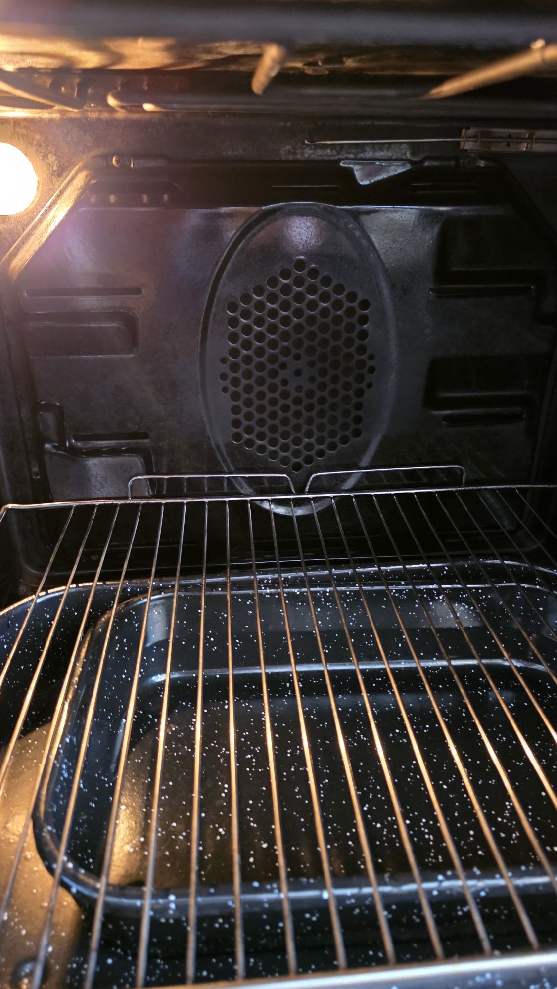 Комбинирана готварска печка С ГАЗОВА БУТИЛКА BEKO