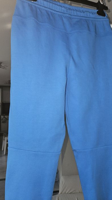 Nike tech 100% оригинално долнище, S размер