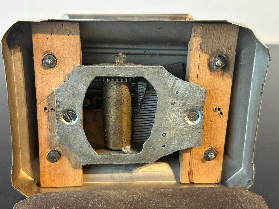 Будилник Юнгханс Жокер Junghans Joker