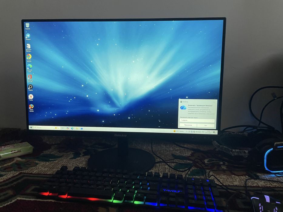 DDR 4     i3 10100 ideal 27 monitor