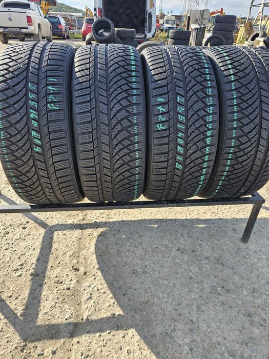 Vând anvelope iarna 235/40/19 235/40r19 KUMHO