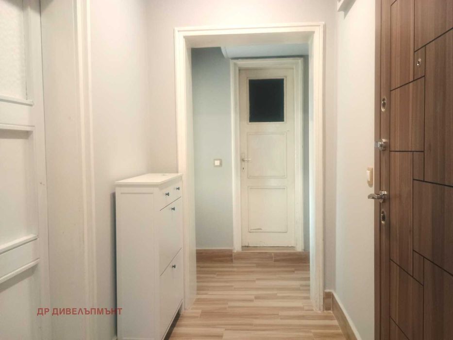 Дава се под наем Двустаен апартамент в София, Красно село - 60 кв.м за 509.49 € - Снимка #14